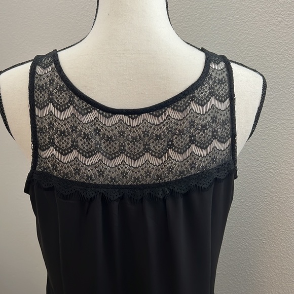 LOFT size small women’s black tank with lace - Picture 4 of 6